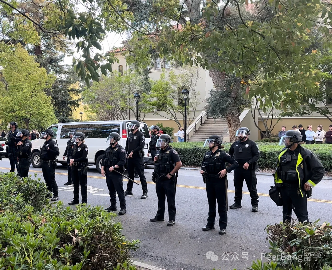 突发！美国TOP3大学爆发冲突，19名学生全被停学…